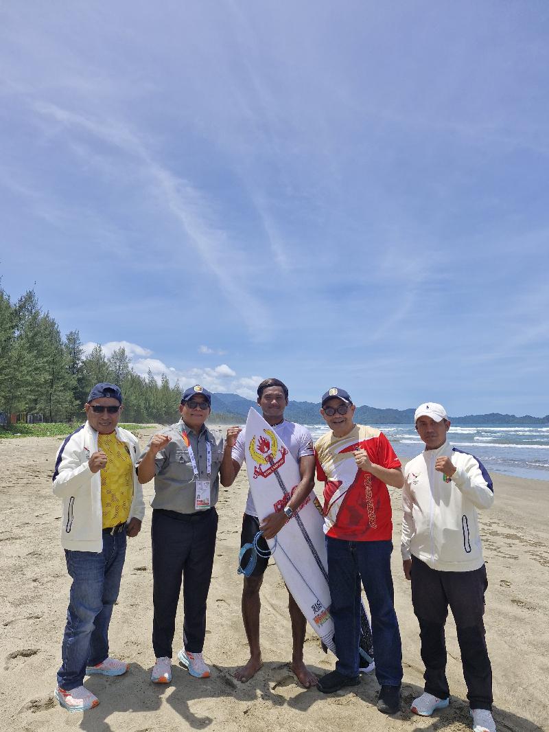 Pj Gubernur Samsudin Beri Semangat Atlet Selancar Ombak Lampung Optimis Rebut Medali Emas 