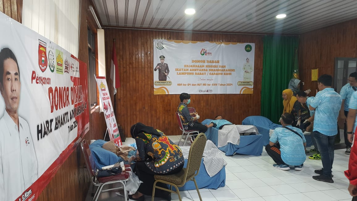 Gandeng RSUD Alimuddin Umar, PMI Lampung Barat Gelar Donor Darah Dalam Rangka Hari Bhakti Adhyaksa 