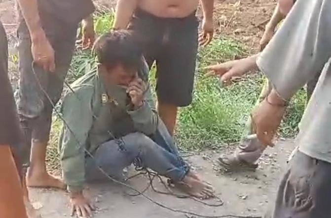 Viral! Warga Lampung Utara Tangkap Pria Diduga Pelaku Begal