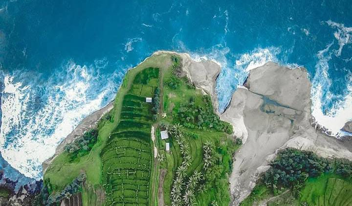 Pantai Piser Pacitan, Ketika Laut Mengajarkan Cara Berdiam