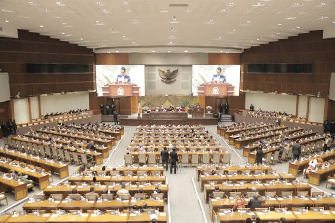 Sidang Paripurna DPR Bahas Laporan APBN 2024, Hadir 316 Anggota Dewan