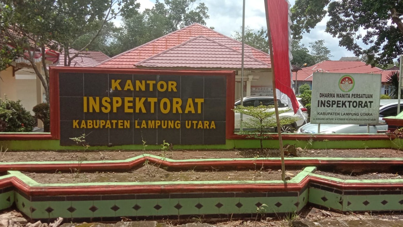 Diduga Asal Jadi, Proyek Lapen Desa Gedung Ketapang Akhirnya Diperbaiki