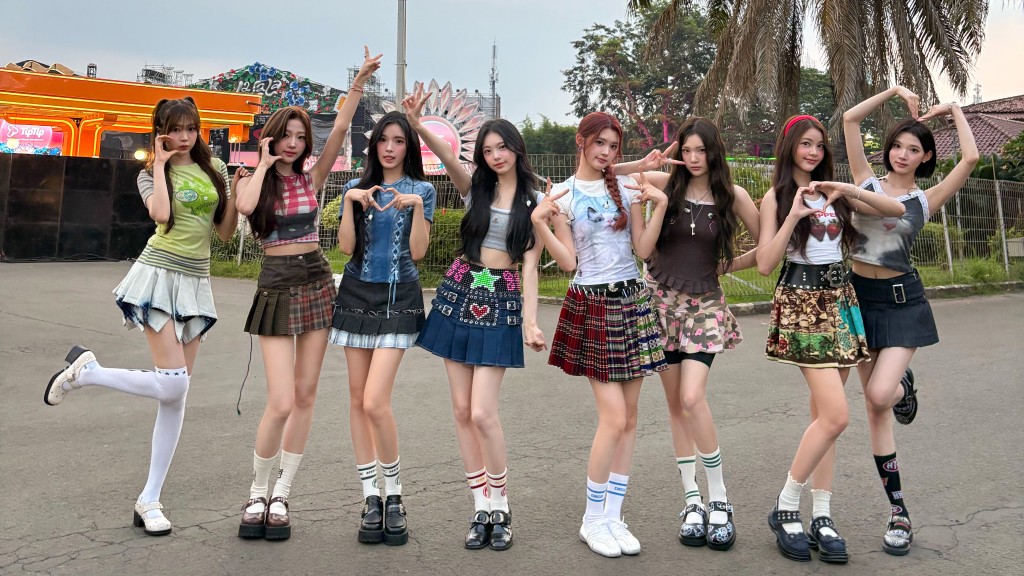 Intip Kekompakan Hearts2Hearts Nyanyi Lirik Indonesia di Iklan Shopee 9.9 Super Shopping Day