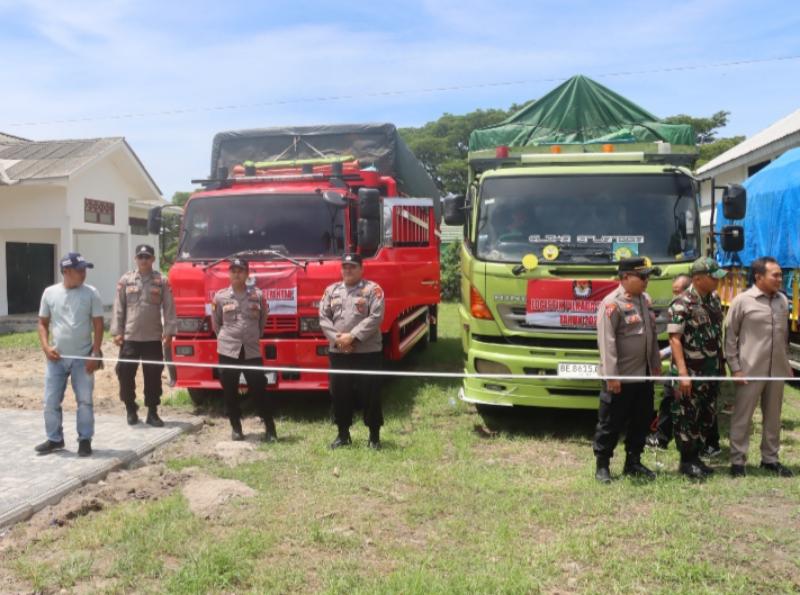 Polres Lampung Selatan Kawal Pendistribusian Logistik Pilkada 2024 