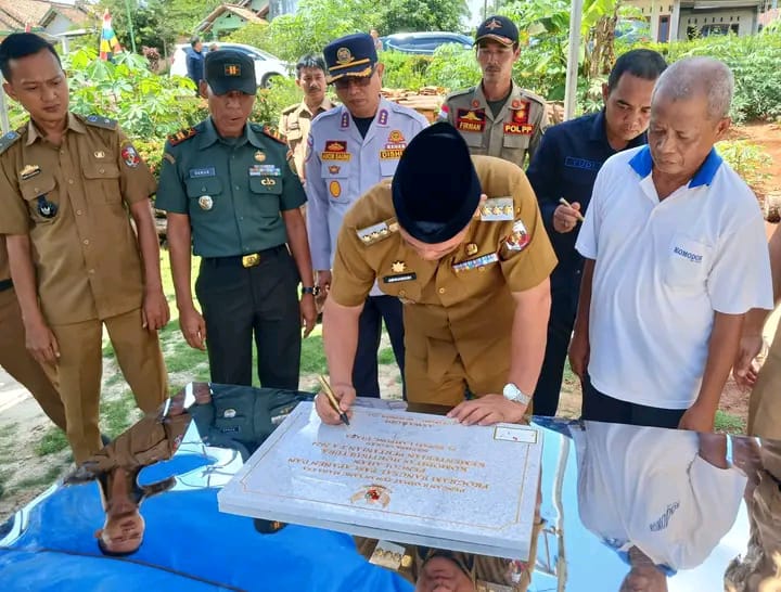 Pj Bupati Lampung Utara Resmikan Program Bangsal Pasca Panen