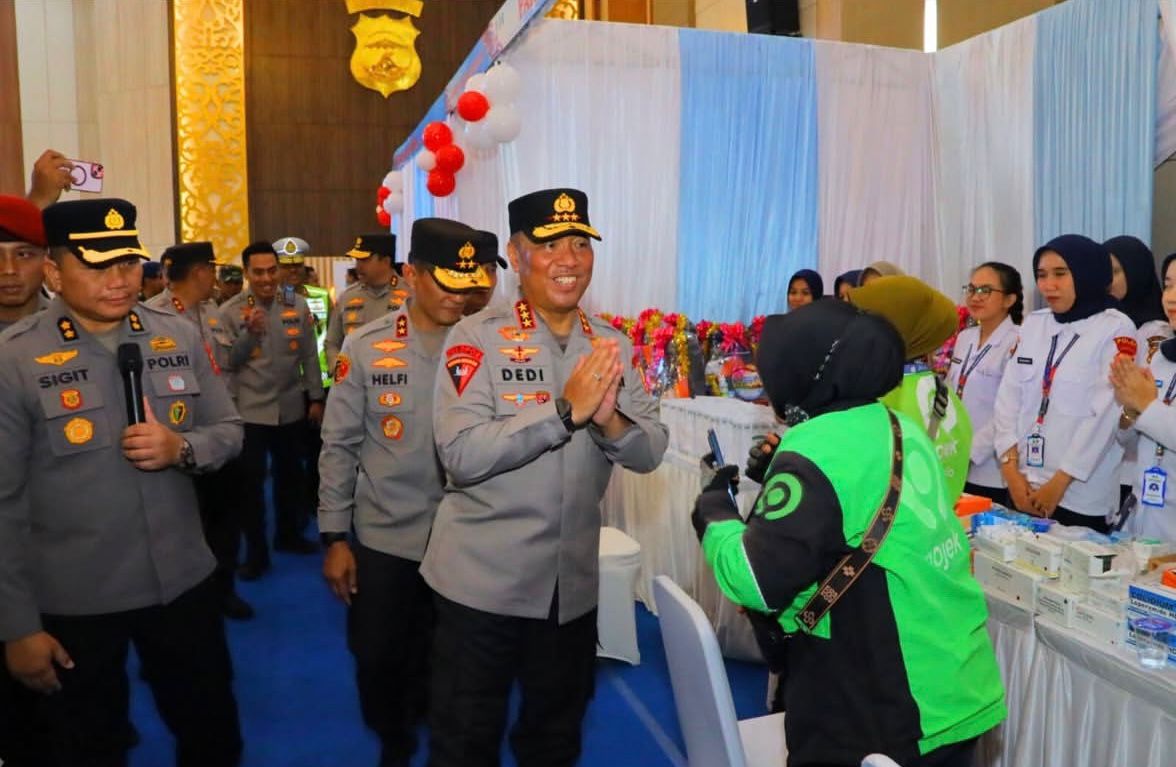 Wakapolri Pimpin Bakti Kesehatan untuk Pengemudi Ojek Online di Polda Lampung