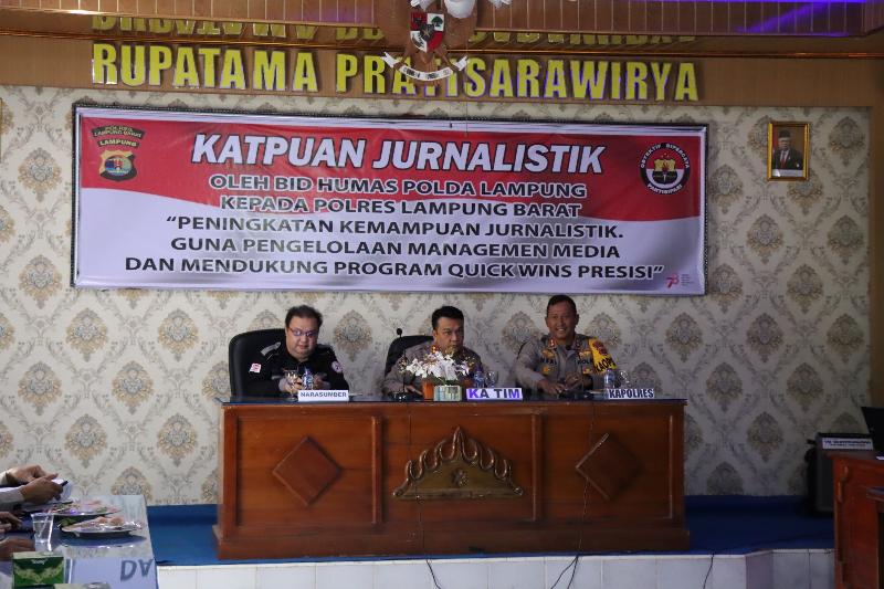 Tingkatkan Kemampuan Jurnalistik Personil Polres Lambar, Bid Humas Polda Lampung Berikan Pelatihan