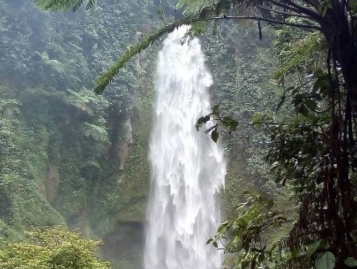 Air Terjun Way Keramian, Permata Tersembunyi di Ujung Pesisir Barat