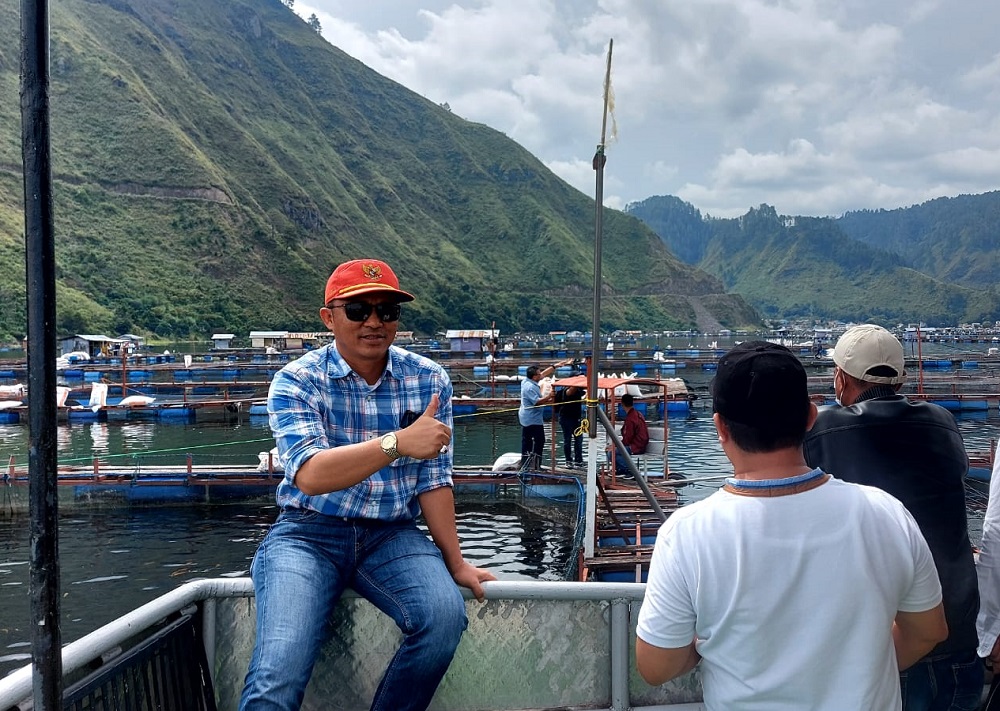 Belajar Perikanan, Parosil Boyong Pejabat dan Pengusaha ke Danau Toba