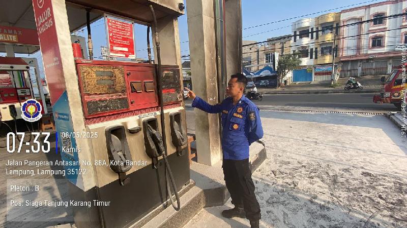 Diduga Korsleting Listrik, Mesin Pompa Penampungan BBM di SPBU Antasari Terbakar