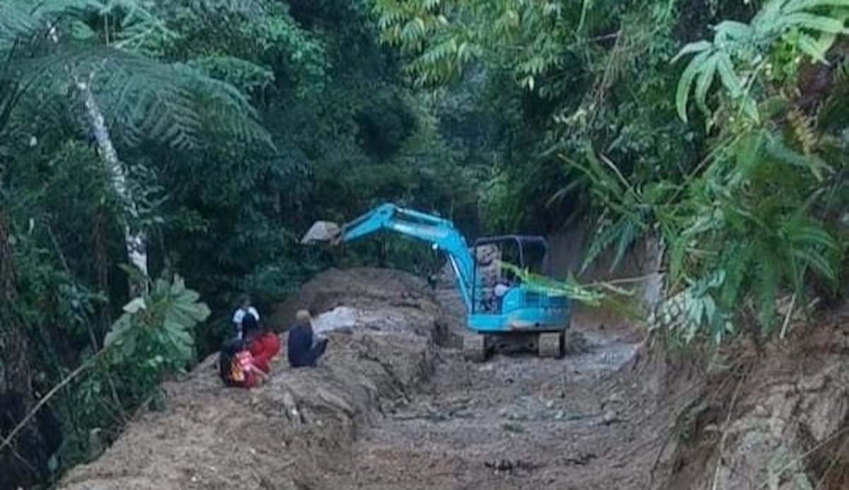 Bermodal Dana Swadaya, Warga Bandar Baru Kerahkan Alat Berat Buka Badan Jalan Sepanjang 7 KM