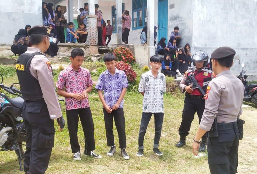 Jaga Kamtibmas, Satuan Samapta Kunjungi SMAN 1 Karya Penggawa