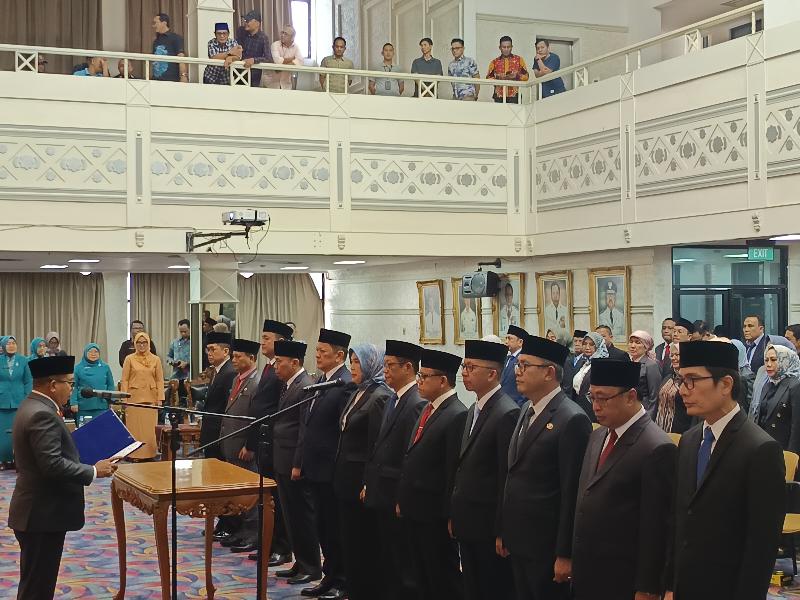 Akhir Jabatan Pj Gubernur Lampung, Lantik 12 Pejabat Eselon II, Ini Rinciannya