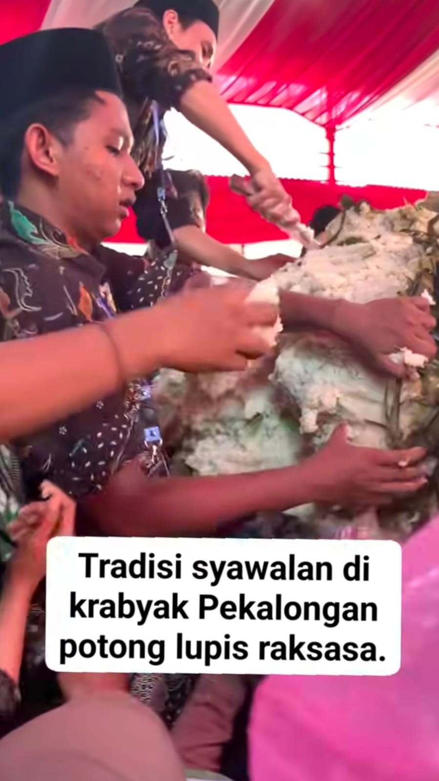 Tradisi Lopis Raksasa di Pekalongan, Simbol Kebersamaan dalam Syawalan
