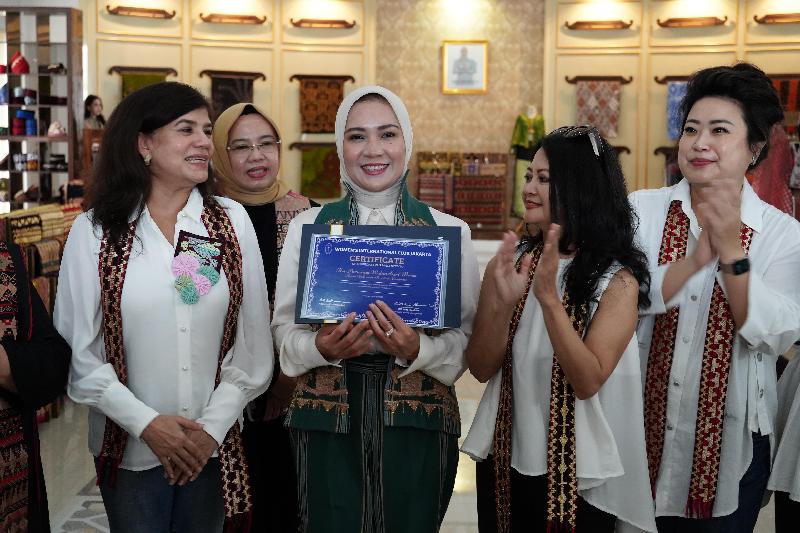 Dekranasda Lampung Sambut Kunjungan Hangat Women's International Club