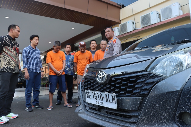 Polresta Bandar Lampung Ringkus Kawanan Curanmor Bersenpi Rakitan di Rawa Laut