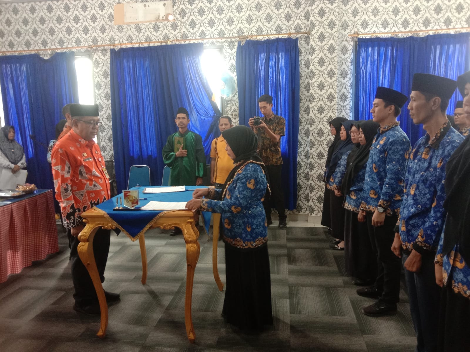 Sekda Lampura Lantik 18 Pejabat Fungsional, Termasuk Guru SD UPTD Sinar Galih