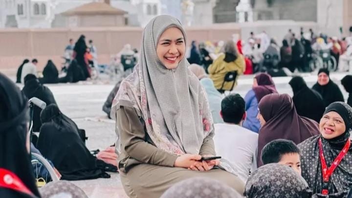 Tinggal di Mesir, Oki Jalani Kuliah Sambil Urus Anak dan Rumah Tangga