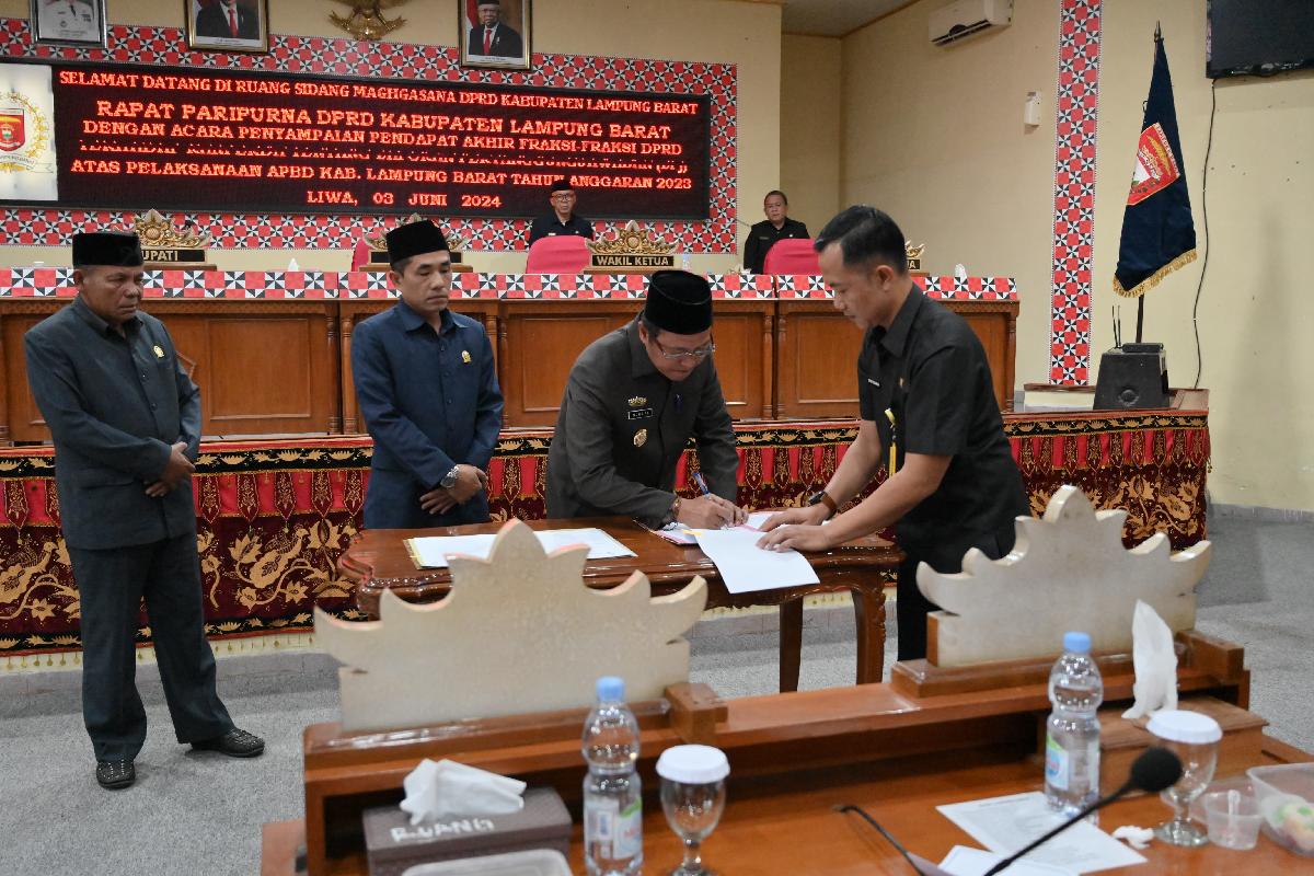 LPj APBD Lampung Barat Tahun 2023 Disetujui, Dengan Sejumlah Saran 