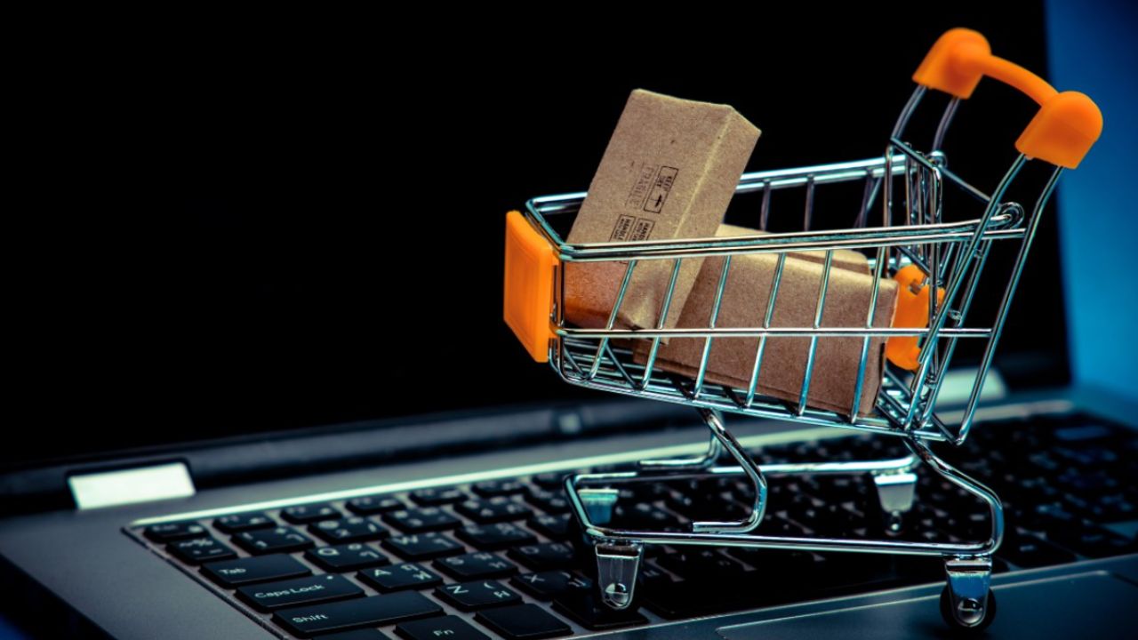 Belanja Lebih Tenang, Dompet Lebih Aman, Bareng ShopeeVIP