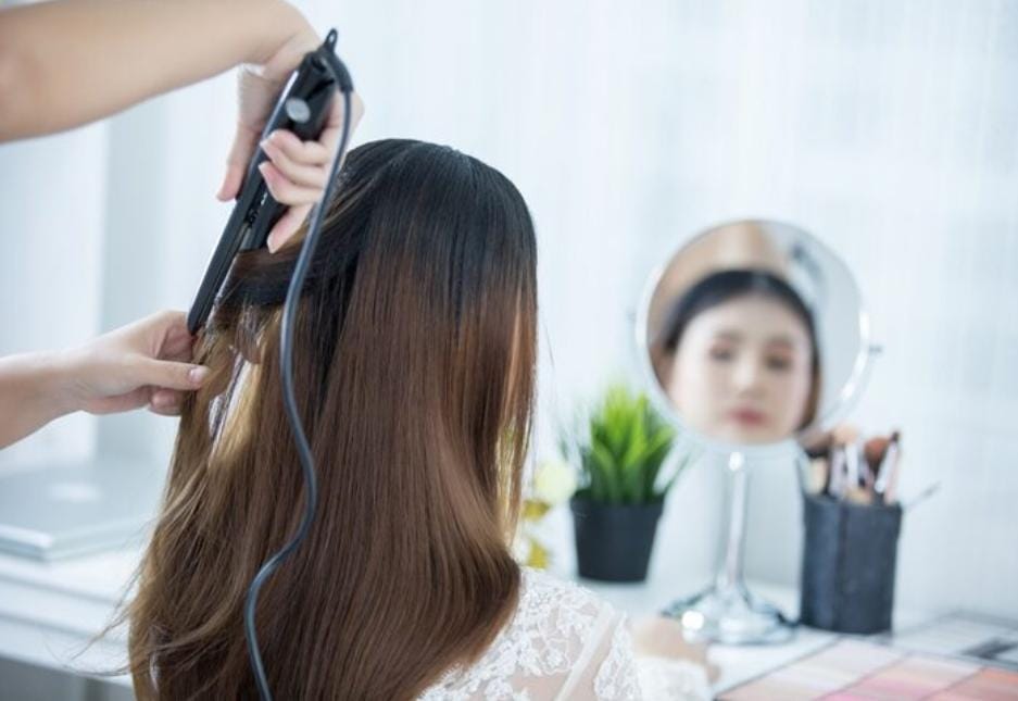 Rekomendasi Produk Perawatan Rambut Kering agar Tetap Lembap, Halus, dan Berkilau