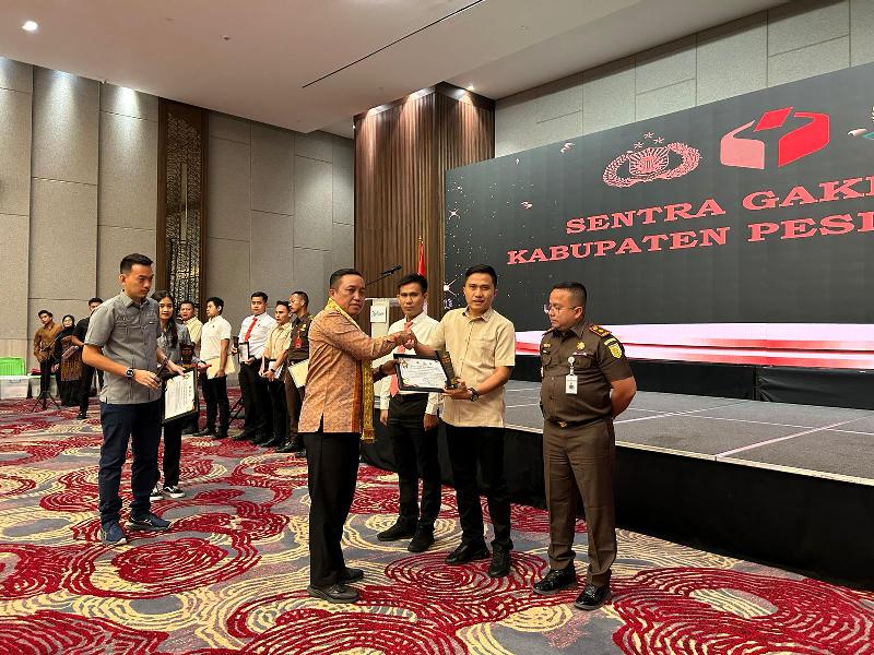 Sentra Gakkumdu Pesisir Barat Raih Penghargaan Terbaik