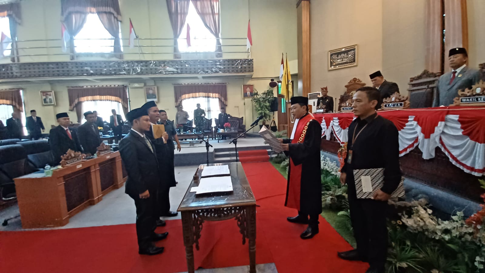 Ahmad Basuki Dilantik Sebagai Wakil Ketua DPRD Lamtim Gantikan Akmal Fathoni