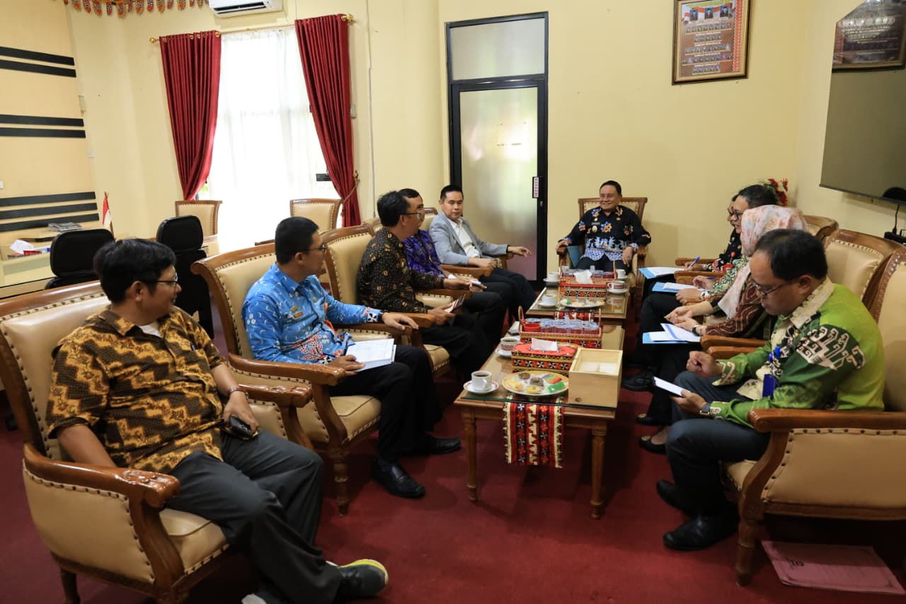 KPP Pratama Kotabumi Berkunjung ke Lampung Barat, Bahas Pengamanan Penerimaan Pajak Akhir Tahun