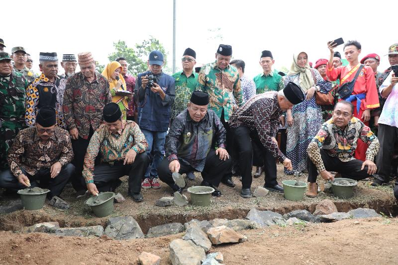 Hadiri Milad Muhammadiyah di Lampung Selatan, Gubernur Arinal Ikut Peletakan Batu Pertama Pembangunan Masjid 