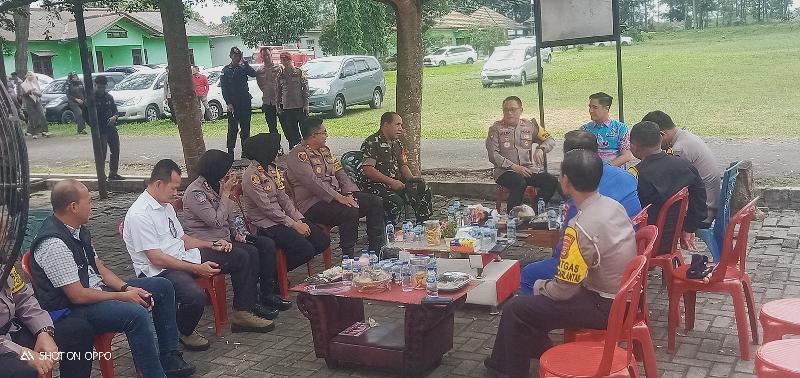 Kapolda Lampung Cooling System Rekapitulasi Suara di Kecamatan Jatiagung 