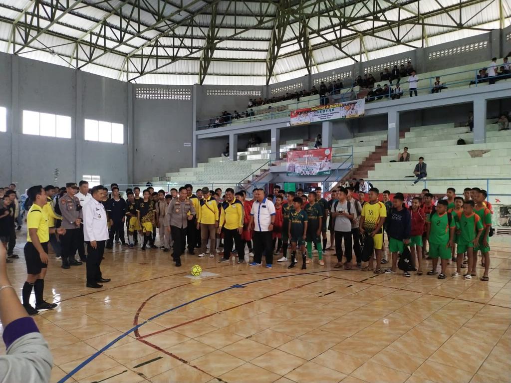 Kapolres Lampura Buka Turnamen Futsal Tingkat Pelajar Dalam Rangka Gebyar PPI