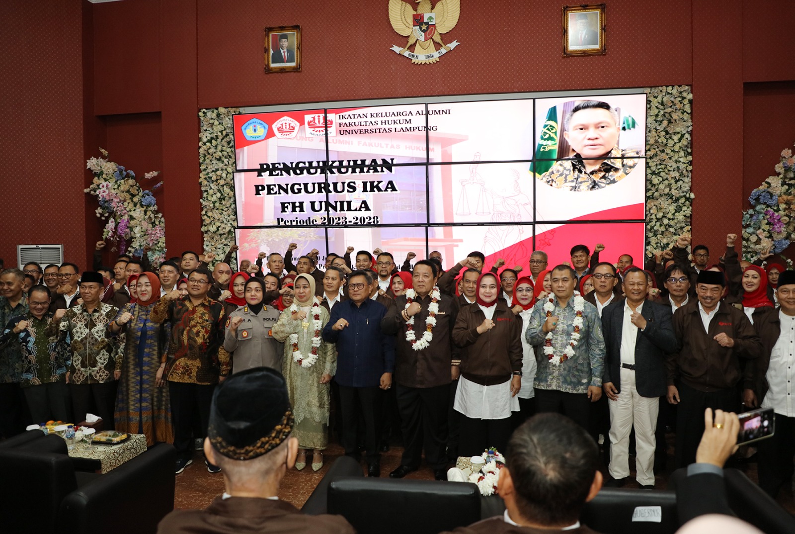 Gubernur Lampung Arinal Djunaidi Hadiri Pelantikan dan Pengukuhan Pengurus Pusat IKA FH Unila 