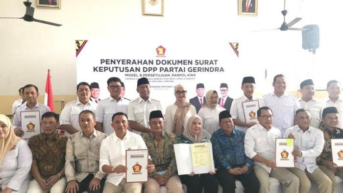 DPD Gerindra Lampung Serahkan Form B.Persetujuan KWK ke 15 Calon Kepala Daerah