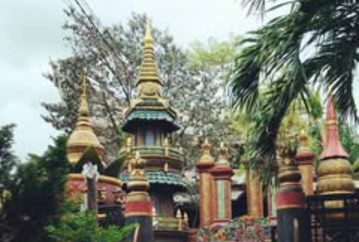 Pesona Religi Masjid Aschabul Kahfi Perut Bumi Tuban