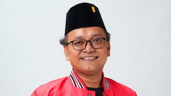 Pilih PSI, Manuver Politik Jokowi Disorot Kader PDIP