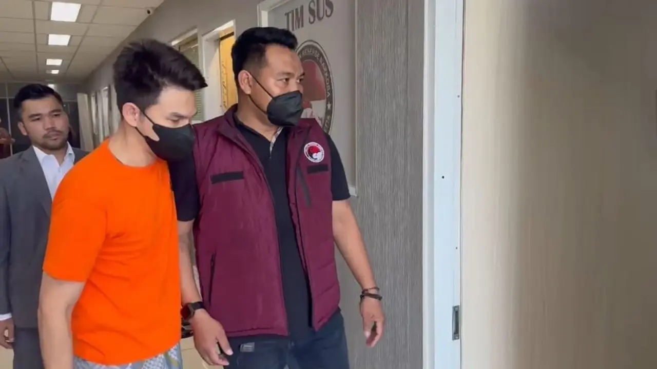 Jonathan Frizzy Ditahan karena Vape Etomidate, Ini Fakta Terbaru