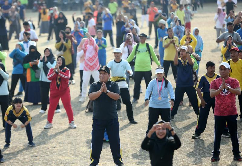 Peringati Haornas Ke-40, Gubernur Arinal Ikuti Senam Lampung Berjaya Massal 