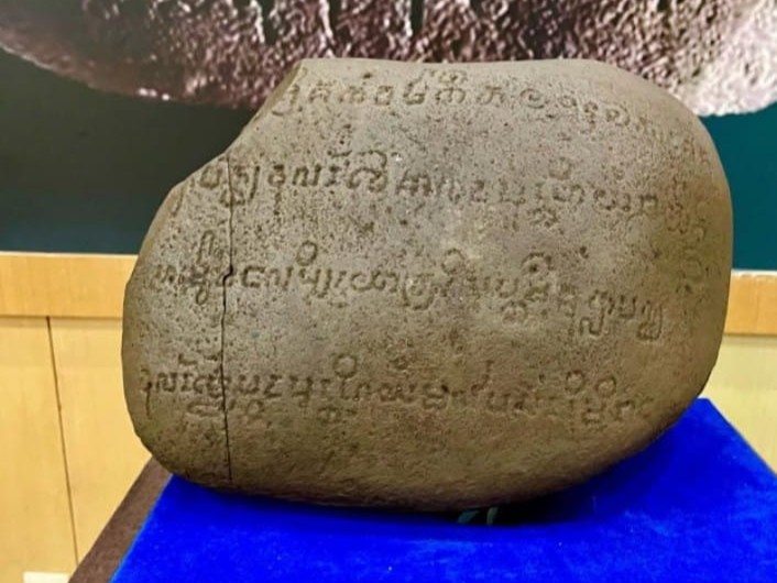 5 Bukti Peninggalan Kerajaan Sriwijaya: Menelusuri Jejak Kejayaan di Pulau Sumatera