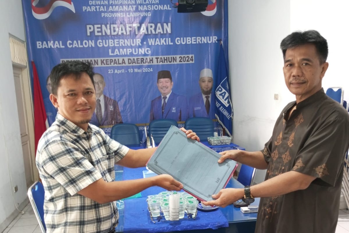 DPC PAN Lambar Serahkan Daftar 8 Nama Calon Bupati dan Wabup Lambar di DPW