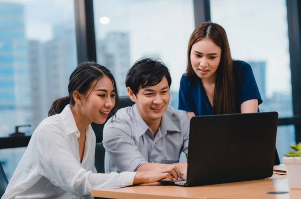 Asuransi untuk Pegawai Swasta; Pentingnya Perlindungan Kesehatan dalam Dunia Kerja