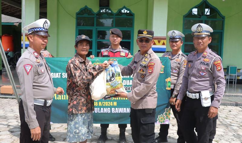 Rangkaian Peringatan Maulid Nabi,  Polres Tulang Bawang Gelar Bakti Religi dan Baksos 