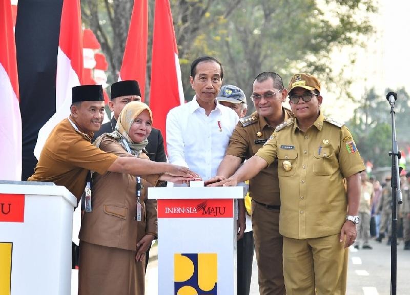 Kunjungi Lampung, Berikut Rincian Jalan Inpres Yang Diresmikan Presiden Jokowi 