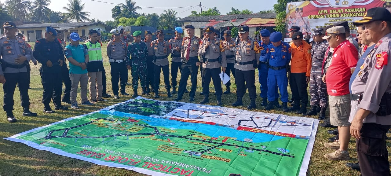 Jelang Event Krui Pro, Polres Pesisir Barat Gelar Apel Pasukan Operasi Tuhuk Krakatau 2023