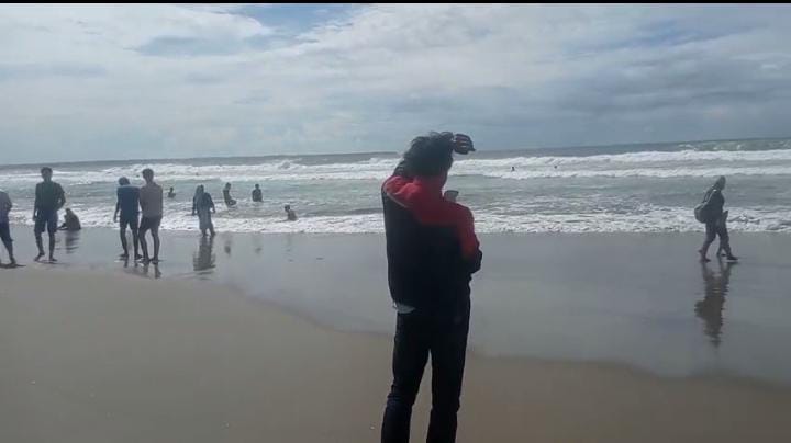 BPBD Pesisir Barat Imbau Wisatawan Waspada Gelombang Tinggi