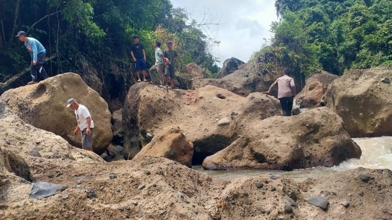Dua Warga Rata Agung Diduga Hilang Terseret Arus Way Halami