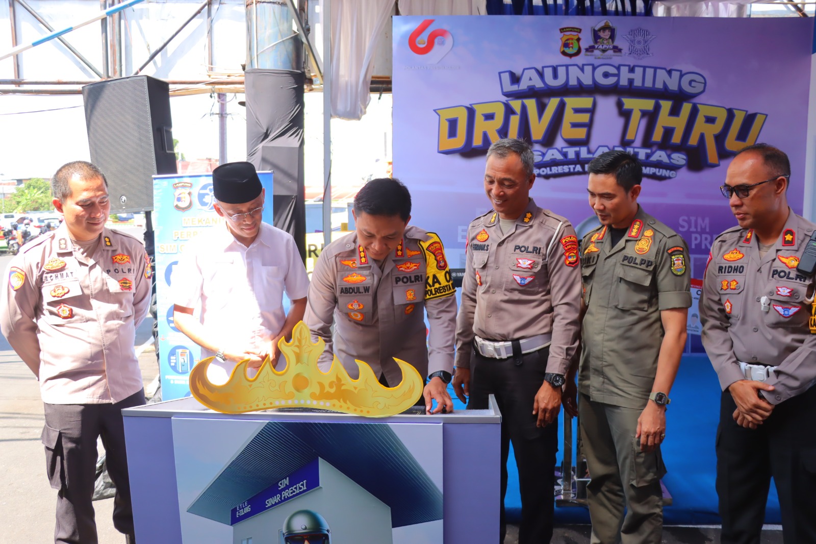 Kapolresta Bandar Lampung Resmikan Layanan Drive-Thru Perpanjangan SIM Online