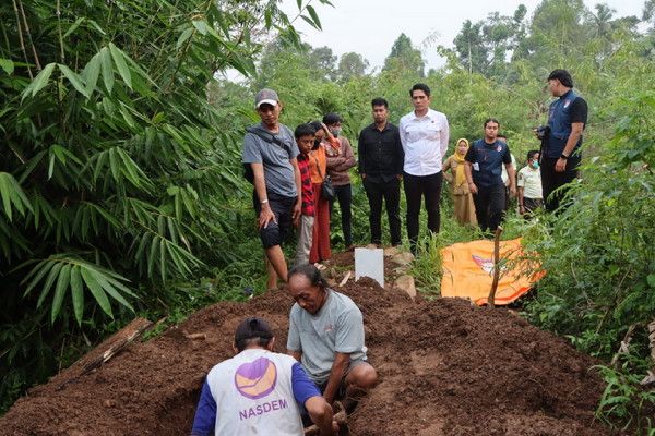 Polres Tanggamus Serahkan Jenazah Mayat Tanpa Kepala ke Keluarga