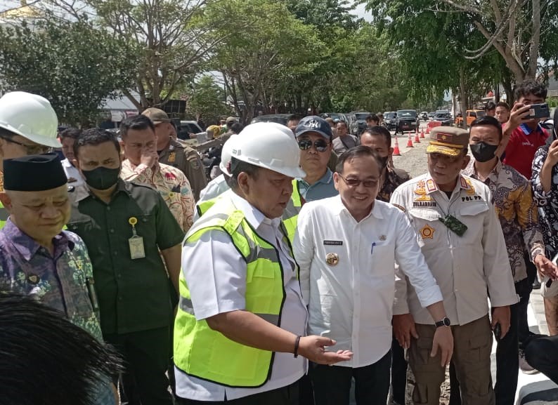 Gubernur Arinal Resmikan Ruas Jalan dan Pedestrian Ryacudu