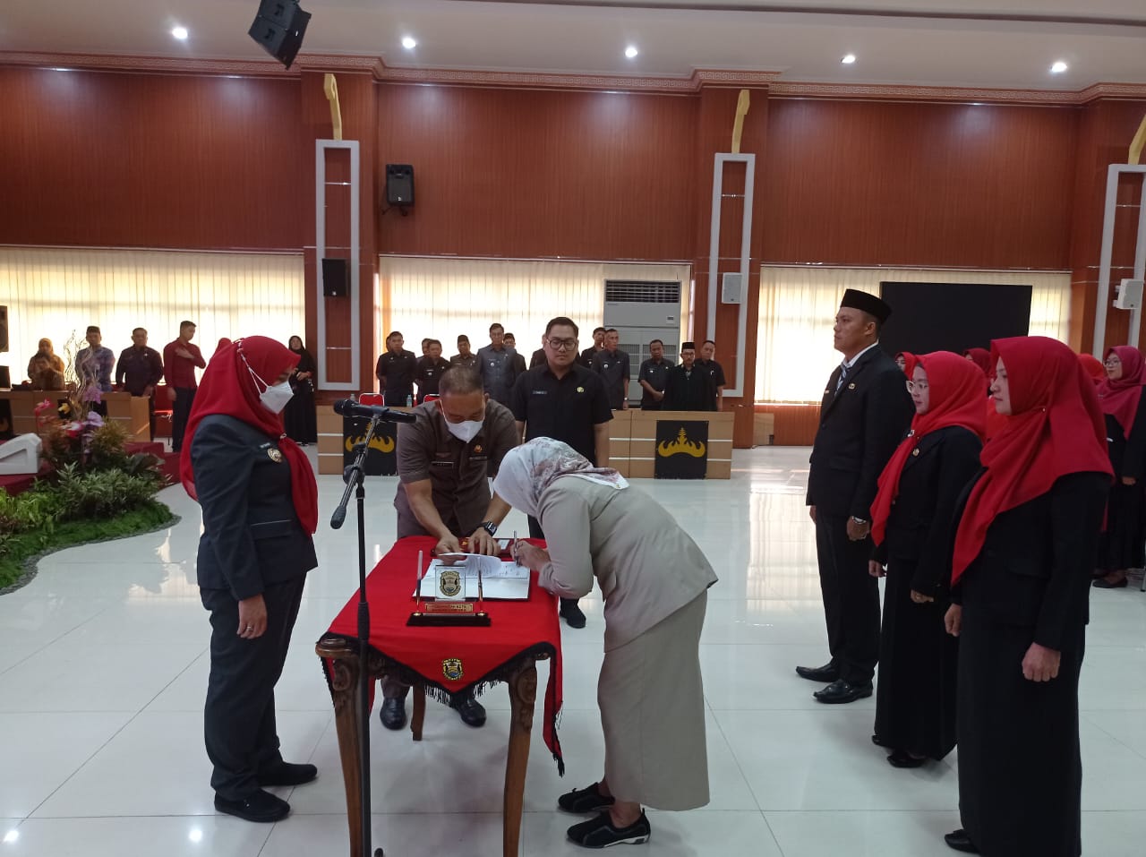 Eva Dwiana Lantik dan Ambil Sumpah 358 Pejabat Fungsional Pemkot Bandar Lampung