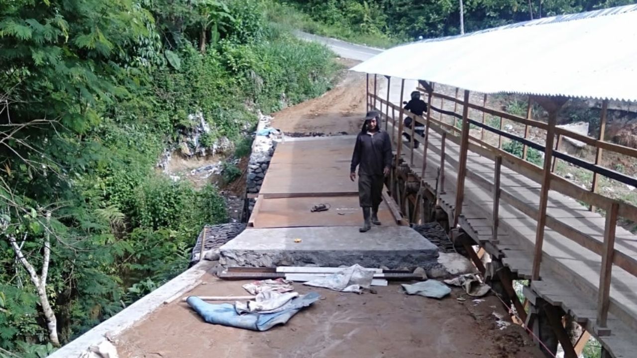 Akses Mobil Segera Terbuka, Jembatan Beton Seranggas Ditarget Rampung Januari 2026